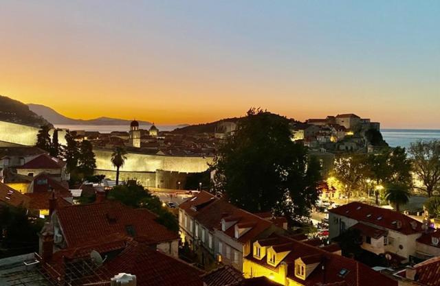Summer-Sea View Apartment Dubrovnik Bagian luar foto